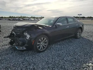 2019 CHRYSLER 300