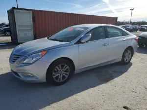 2013 HYUNDAI SONATA