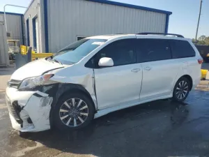 2020 TOYOTA SIENNA