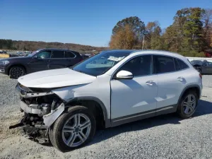 2021 MERCEDES-BENZ GLA-CLASS