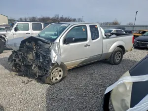 2014 NISSAN FRONTIER