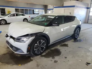 2024 KIA EV6 LIGHT