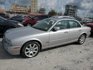 2004 JAGUAR XJ