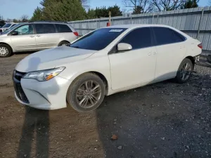 2017 TOYOTA CAMRY