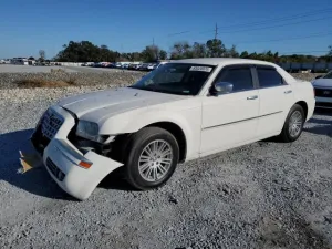 2010 CHRYSLER 300