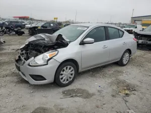 2019 NISSAN VERSA