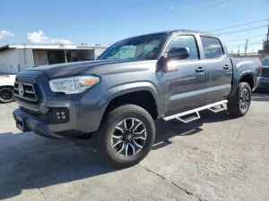 2020 TOYOTA TACOMA