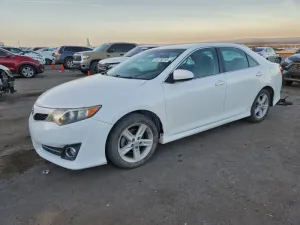 2014 TOYOTA CAMRY