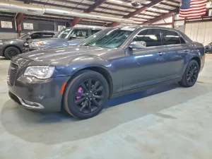 2019 CHRYSLER 300