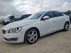 2015 VOLVO S60