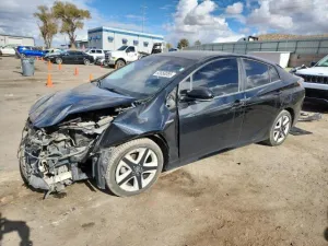 2017 TOYOTA PRIUS