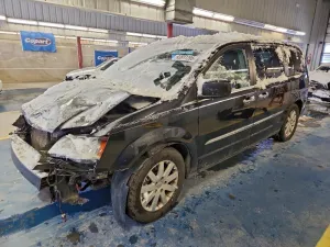 2016 CHRYSLER TOWN & COUNTRY