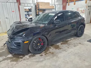2022 PORSCHE MACAN