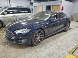 2015 TESLA MODEL S