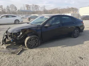 2024 HYUNDAI ELANTRA