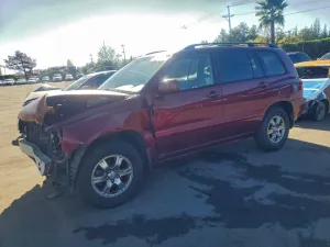 2004 TOYOTA HIGHLANDER