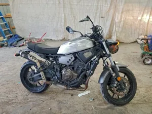 2018 YAMAHA XSR700