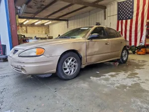 2004 PONTIAC GRANDAM