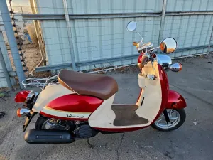 2015 YAMAHA SCOOTER