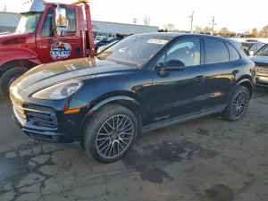 2021 PORSCHE CAYENNE