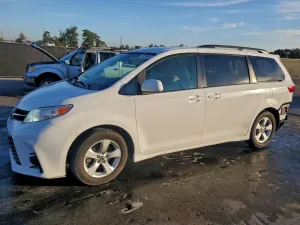 2020 TOYOTA SIENNA