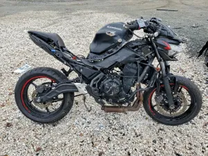 2023 KAWASAKI ER650 P