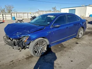 2017 VOLKSWAGEN PASSAT