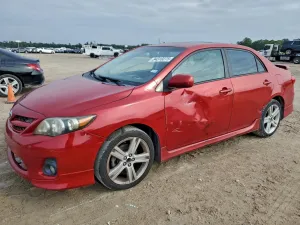 2013 TOYOTA COROLLA