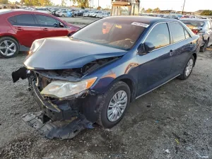 2014 TOYOTA CAMRY