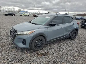 2021 NISSAN KICKS