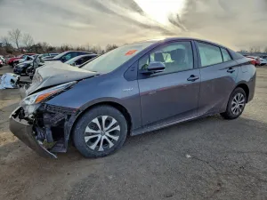 2022 TOYOTA PRIUS