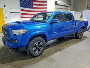 2017 TOYOTA TACOMA