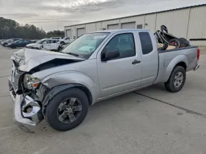 2010 NISSAN FRONTIER