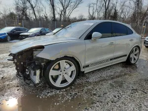 2020 PORSCHE CAYENNE