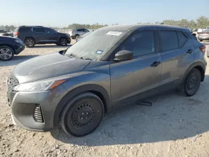 2022 NISSAN KICKS