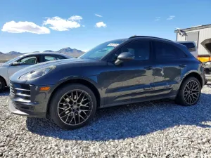 2020 PORSCHE MACAN
