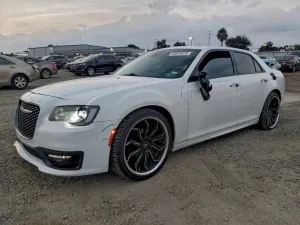 2017 CHRYSLER 300