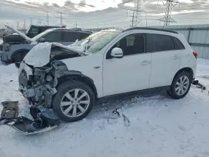 2015 MITSUBISHI OUTLANDER