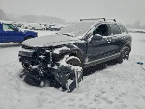 2017 VOLKSWAGEN TOUAREG