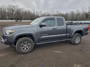 2016 TOYOTA TACOMA
