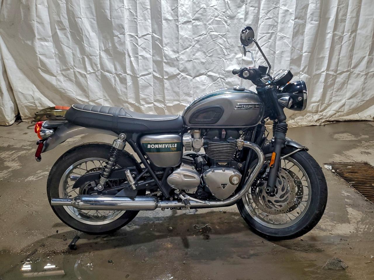 2022 TRIUMPH MOTORCYCLE BONNEVILLE