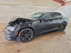2018 CHRYSLER 300