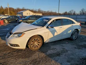 2012 CHRYSLER 200