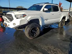 2017 TOYOTA TACOMA