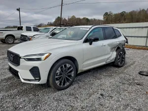 2026 VOLVO XC60 PLUS