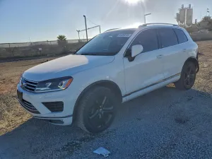 2017 VOLKSWAGEN TOUAREG
