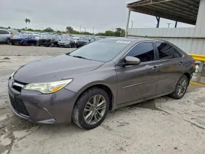2016 TOYOTA CAMRY