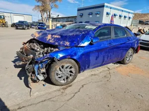 2024 HYUNDAI ELANTRA