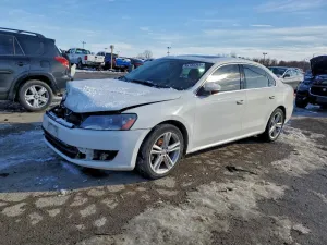 2014 VOLKSWAGEN PASSAT