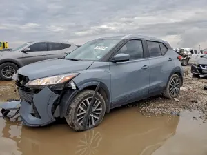 2021 NISSAN KICKS